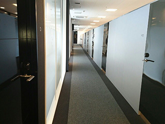 実際のパーテーション設置