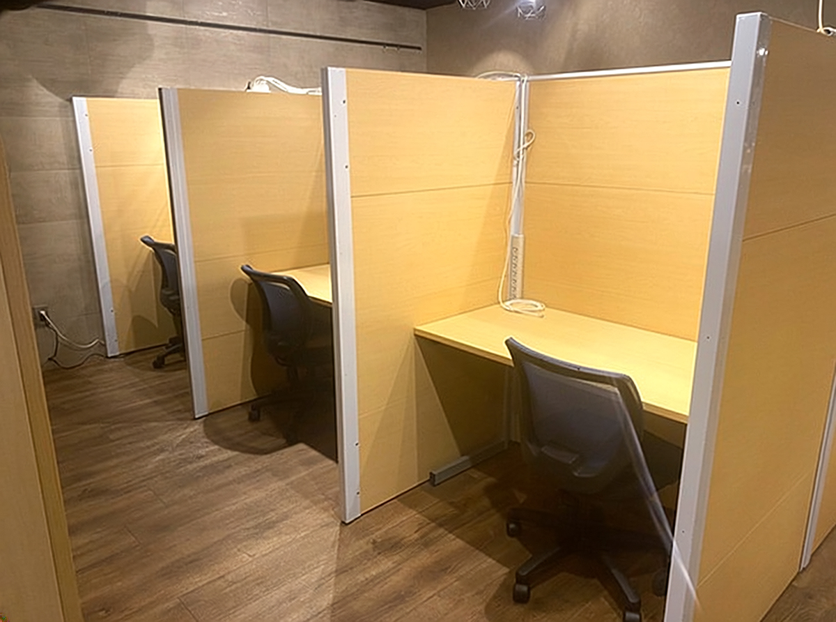 パーテーションブース