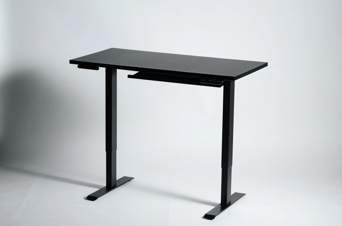 マルチモニターデスクPAXTON desk Raw Black